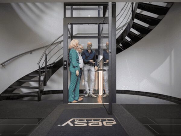 ELEVATEUR_PRIVATIF_MAISONS_LOCAUX_PRO3 600X450 | ED Monte Escaliers Élévateur privatif et ascenseur personnalisé pour maisons et locaux professionnels à Guebwiller près de Strasbourg Kingersheim 1