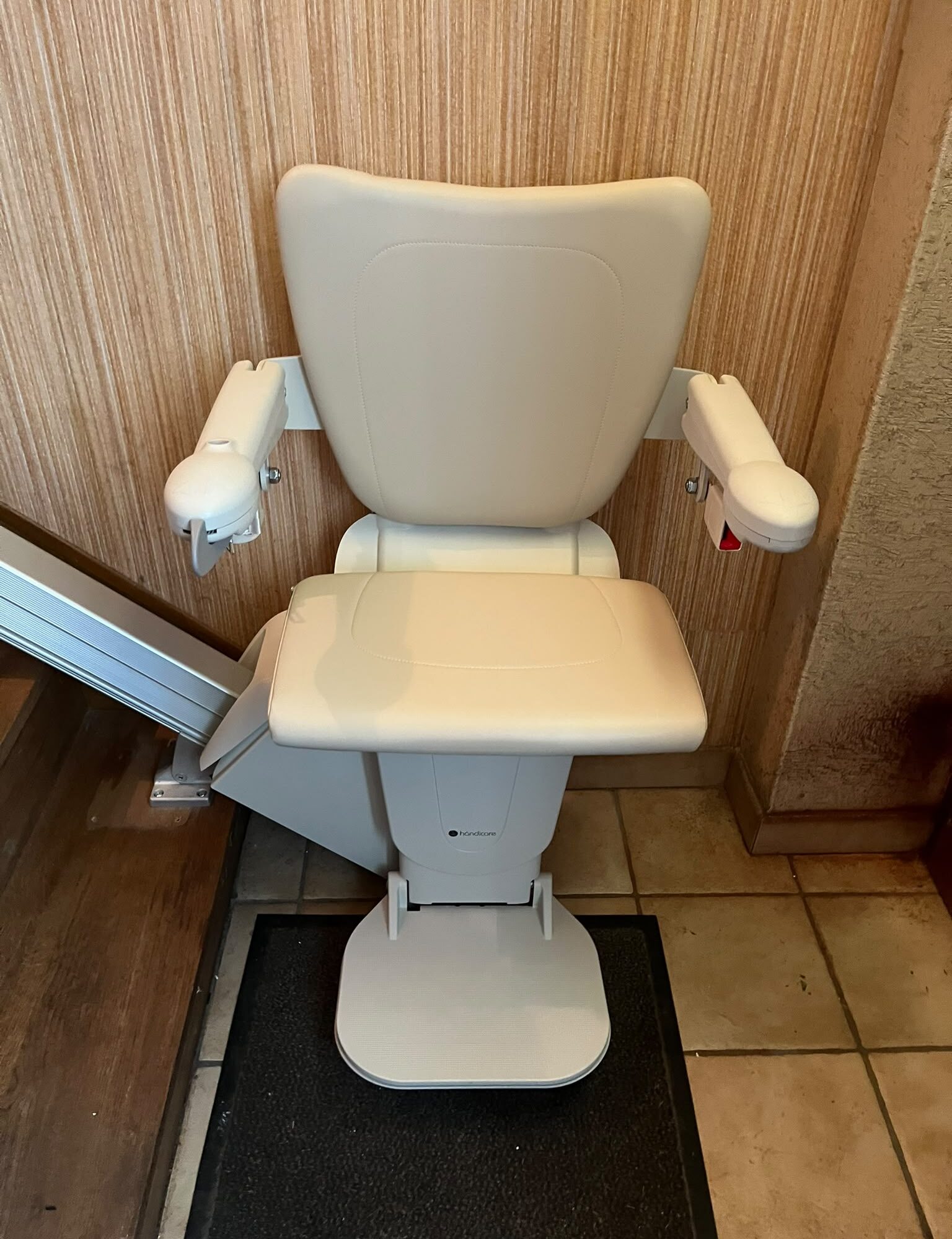 NOUVELLE INSTALLATION MODELE DROIT DE MARQUE SAVARIA 1100 A ETERNOZ Pfastatt